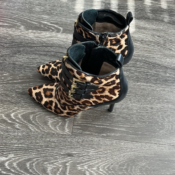 MICHAEL KORS booties - Picture 3 of 8